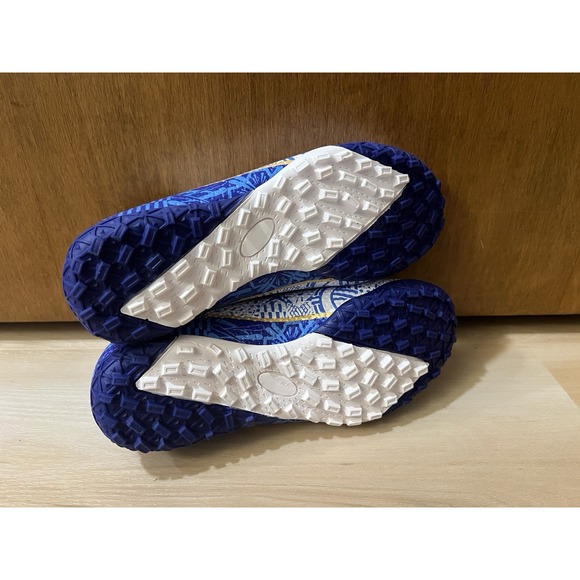 Unbranded Youth Soccer Cleats Size EU 35 Kids 3.5 Approx. Blue White Gold New - Picture 7 of 9